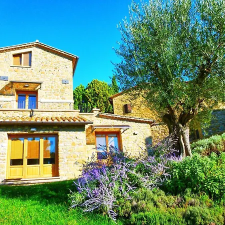 Sleeps 19 Pool Wifi T749441